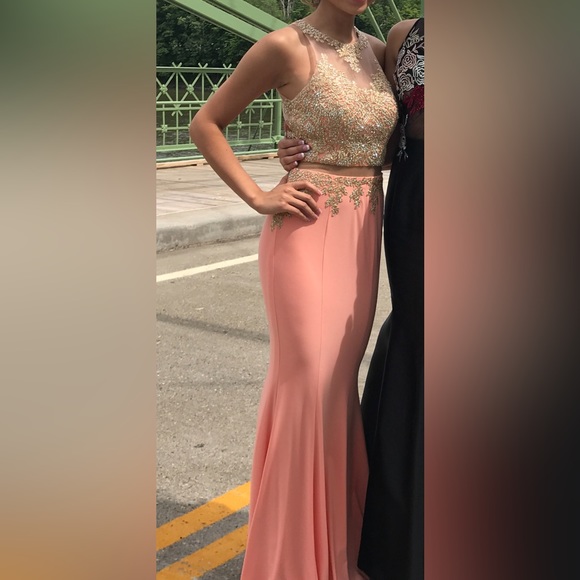 Prom dress - Picture 2 of 2